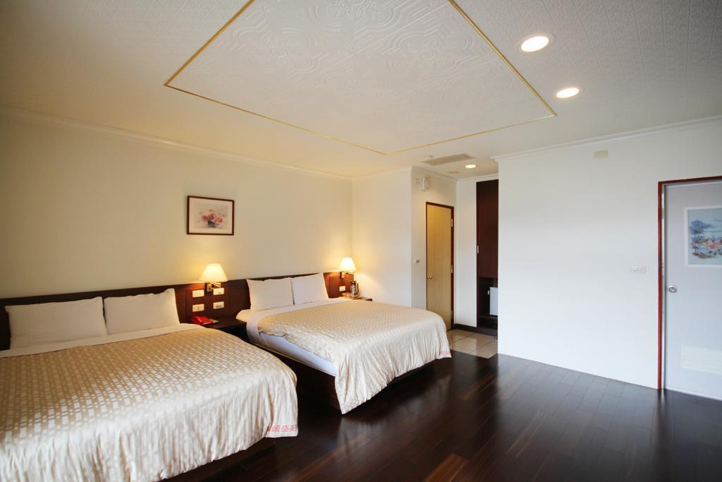 Sheng Shine Forest Resort Lugu Exterior photo