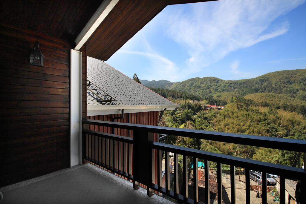 Sheng Shine Forest Resort Lugu Exterior photo