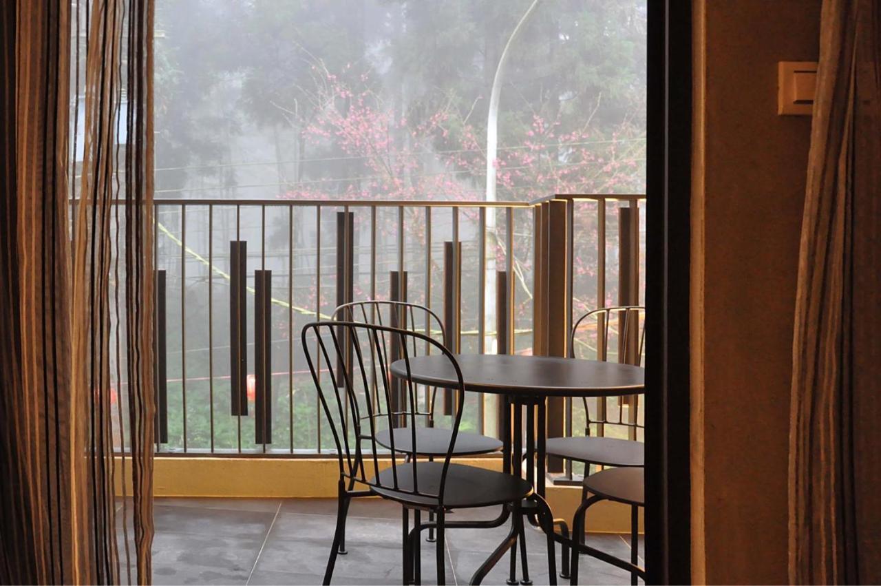 Sheng Shine Forest Resort Lugu Exterior photo